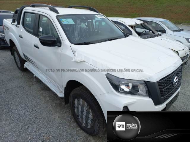 NISSAN FRONTIER CD 2023