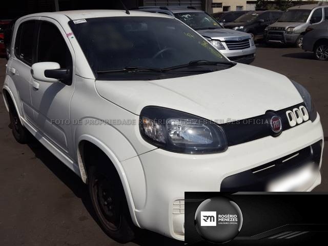 FIAT UNO SPORTING 1.4 EVO FLEX 2016